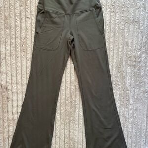 90 Degree by Reflex muted/army green flare leggings with pockets
